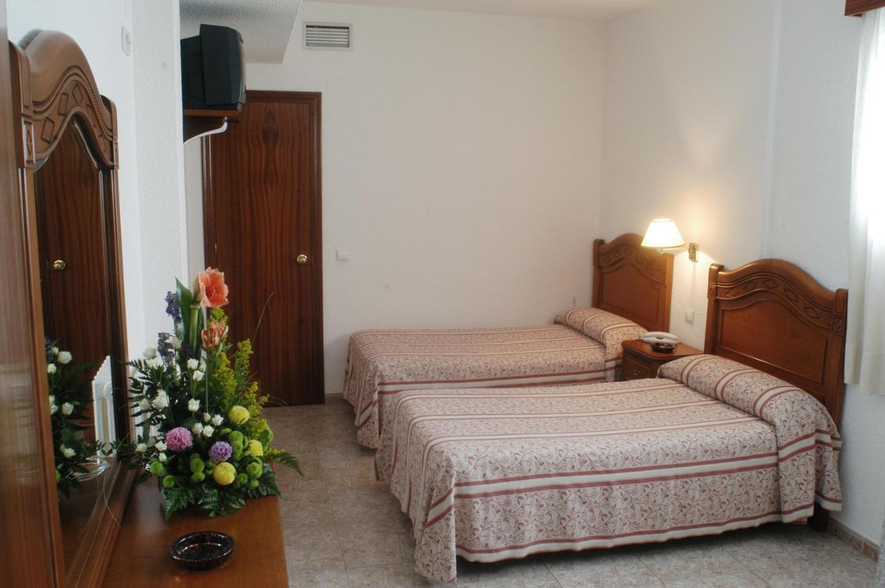 Hotel Riviera Cordoba Exterior photo
